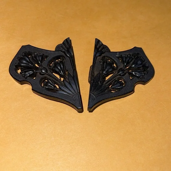 Extremely rare antique Gutta Percha belt buckle. - Picture 4 of 4